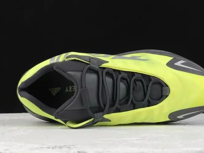 MNVN Boost Yeezy Adidas FY3727 Phosphor 700 0530